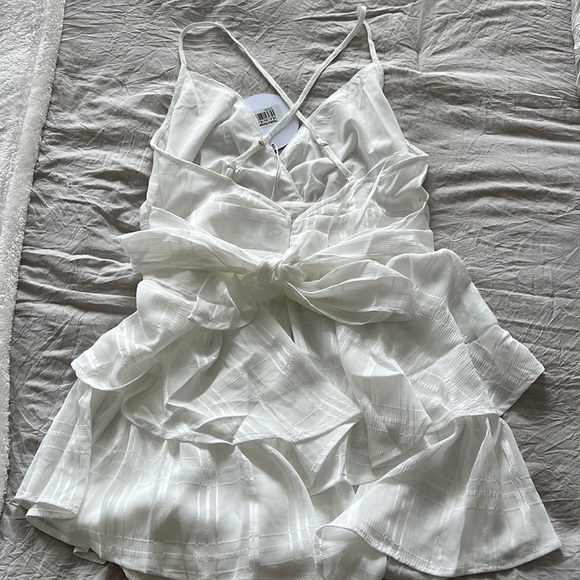 white romper princess polly - Picture 5 of 5